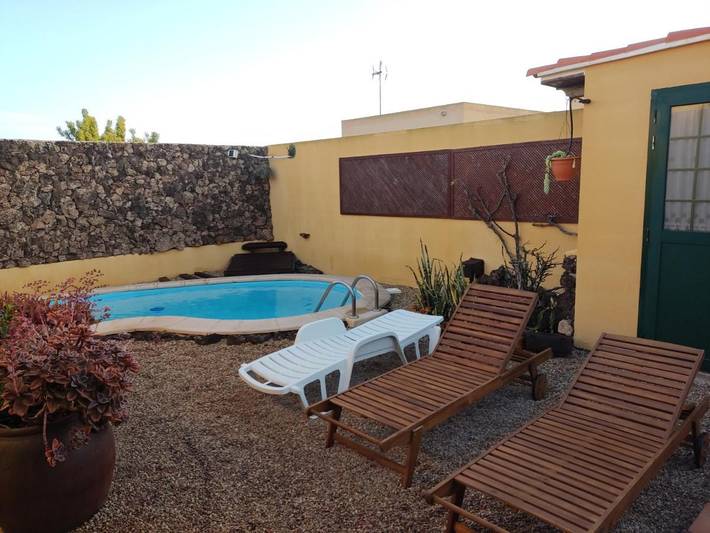 Chalet para 4 personas, con jardín y piscina en Fuerteventura