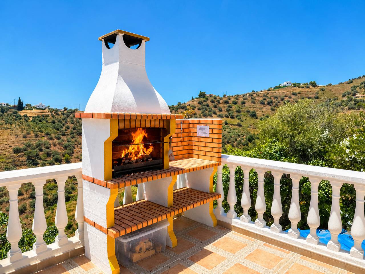 Villa Cecilia con Vistas in Torrox, Cordillera Penibética