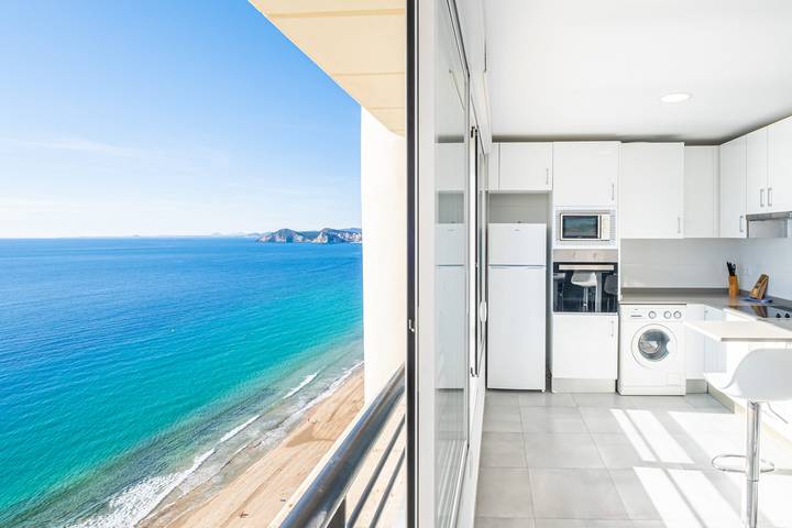 Ferienwohnung für 6 Personen, mit Terrasse in Benidorm - 4