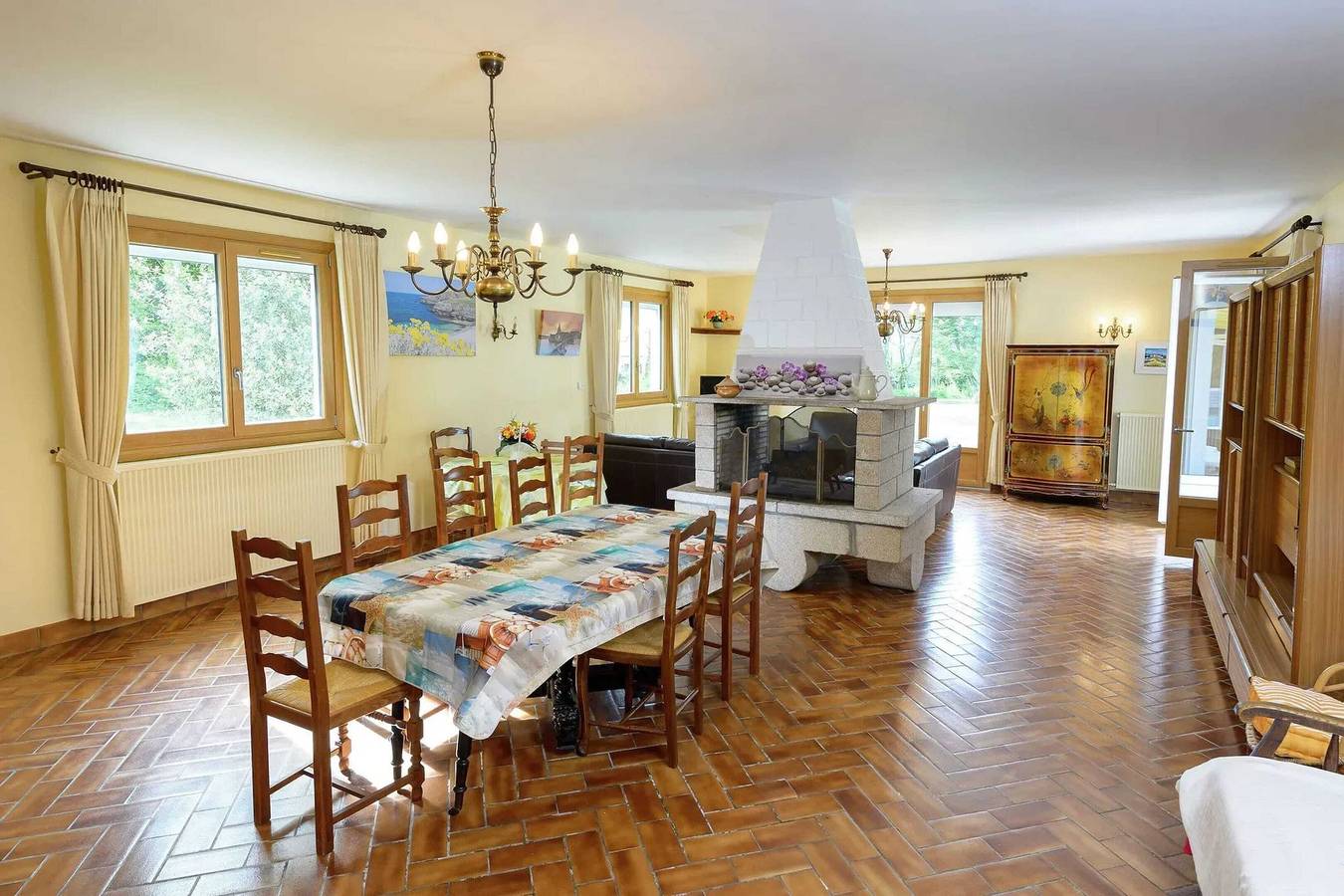 Villa spacieuse à Concarneau avec piscine privée in Concarneau, Région de Quimper