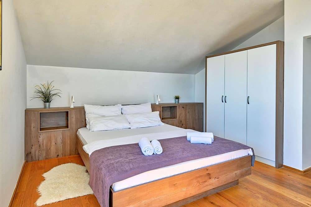 Luxury Villa Andromeda with Pool in Novalja, Pag Island