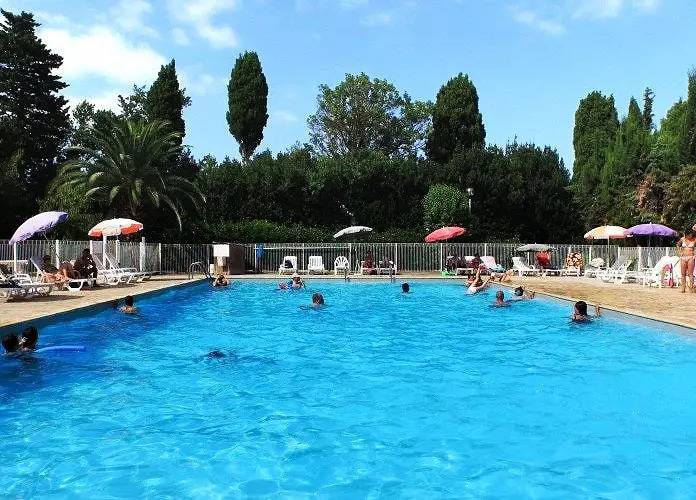 Gîte pour 4 personnes, avec terrasse et piscine, animaux acceptés à Sigean - 3