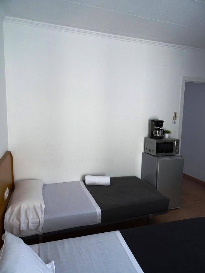 Gîte pour 4 personnes, avec vue et balcon à Figueras - 2