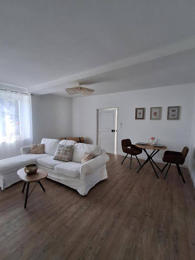 Location de vacances pour 2 personnes, avec jardin et terrasse à Longué-Jumelles - 3