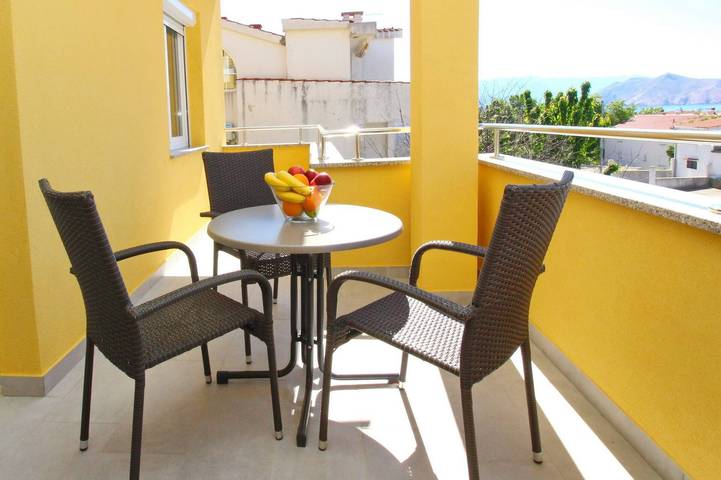 Ferienwohnung für 2 Personen, mit Balkon/Terrasse auf Krk