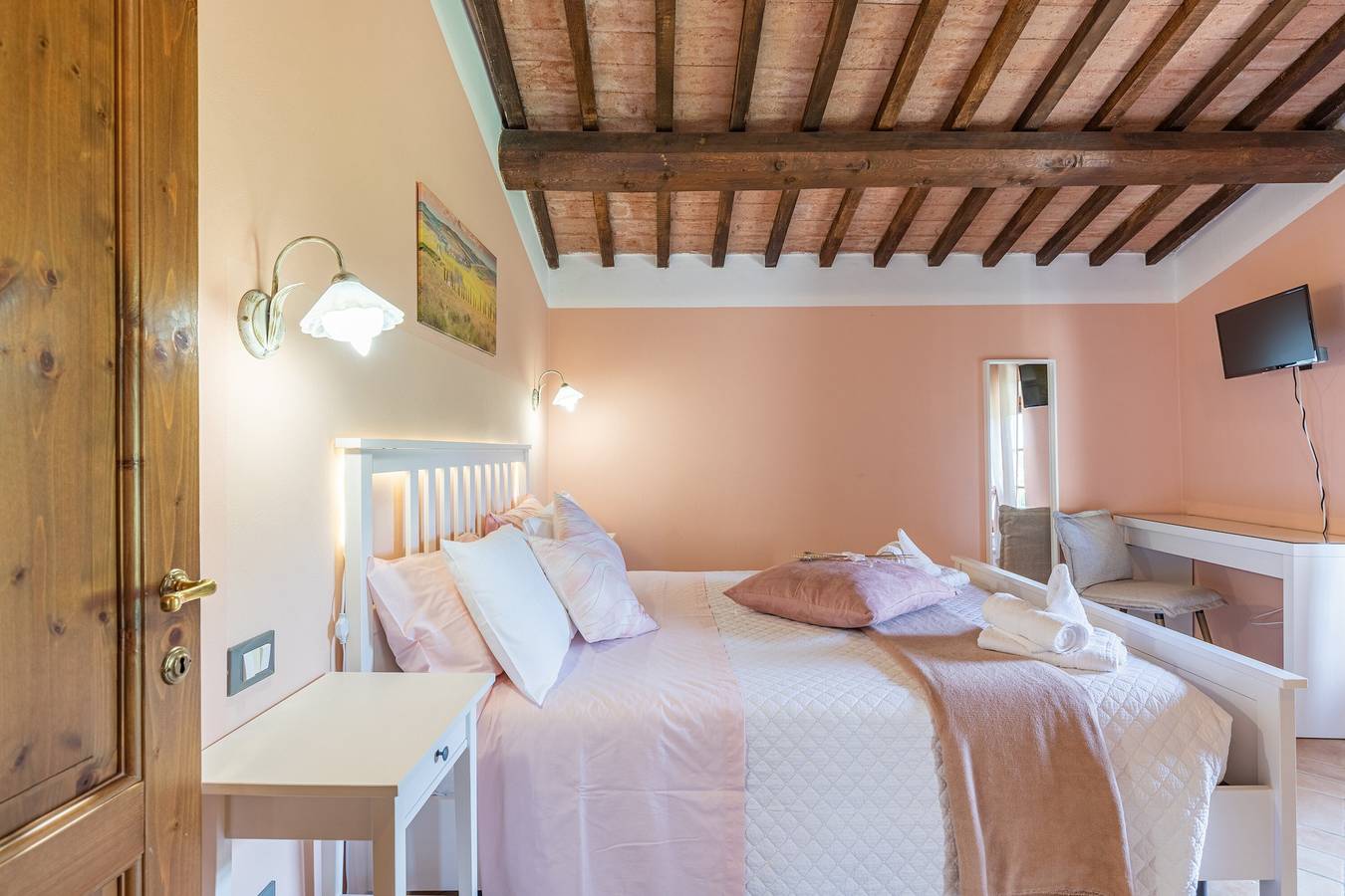 Camera 'Acacia' con vista sulle montagne, piscina condivisa e Wi-Fi in Chianciano Terme, Siena e dintorni