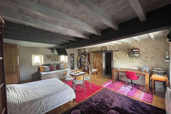 Location de vacances pour 13 personnes, avec jacuzzi et terrasse, animaux acceptés dans Sainte-Thérence - 2