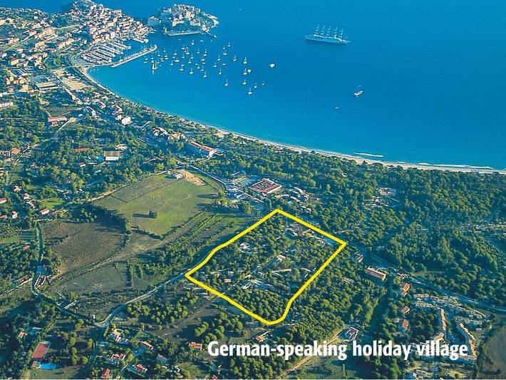 Parc de vacances pour 5 personnes, avec Terrasse ainsi que Jardin et Piscine dans Haute-Corse