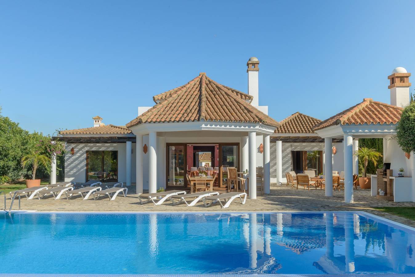 Villa "Lara" con piscina privada y Wi-Fi in Benalup-Casas Viejas, Costa de la Luz
