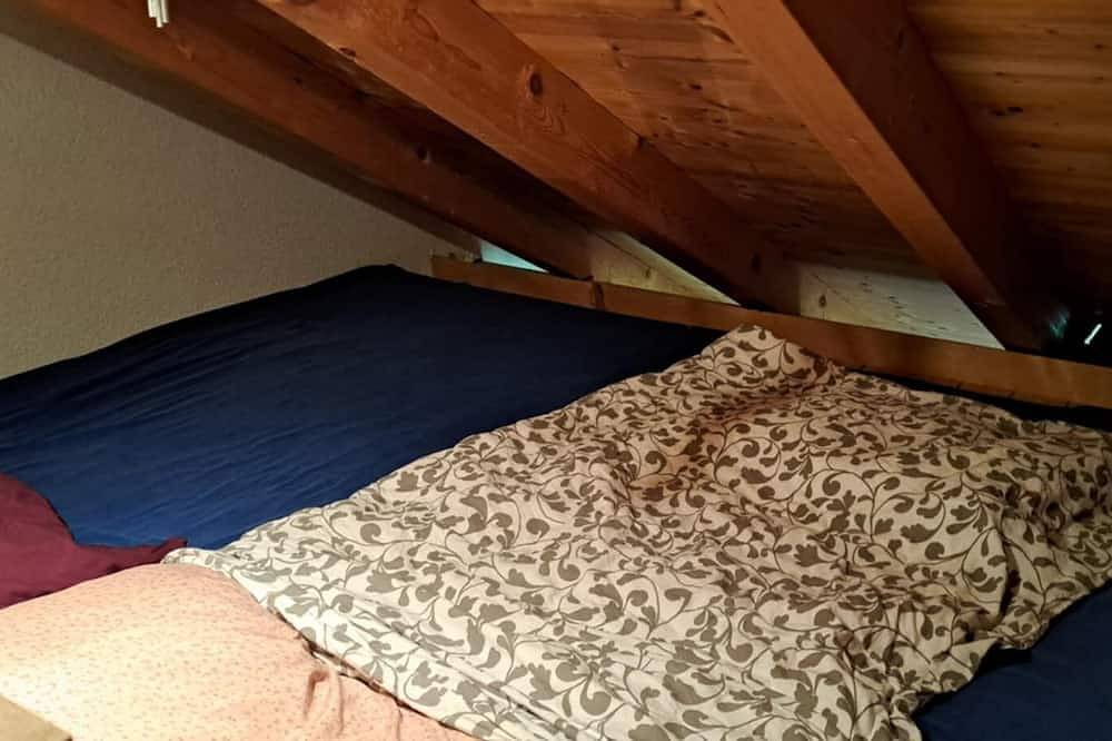 Alpine Chalet with Mountain Views & Tranquillity in Glarus Süd, Canton of Glarus