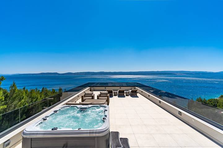 Ferienhaus für 12 Personen, mit Meerblick und Balkon/Terrasse sowie Garten und Pool in Pisak - 3