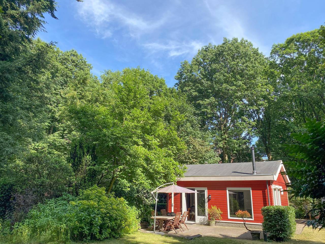 Schönes Haus mit großem Garten im Wald in Haaren, Nordbrabant