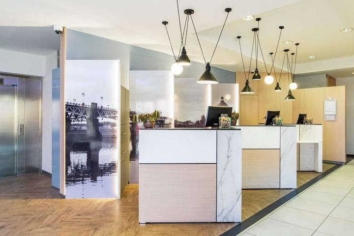 Hôtel pour 2 personnes, avec jardin ainsi que jacuzzi et sauna, animaux acceptés dans Aeroport Toulouse - Blagnac - 4