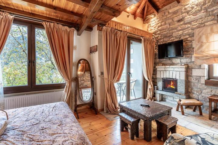 Maison d’hôte pour 5 personnes, avec Balcon et Terrasse ainsi que Jacuzzi et Vue
