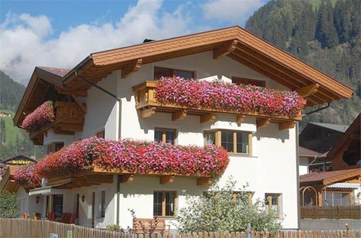 Ferienwohnung für 4 Personen, mit Balkon in Neustift im Stubaital