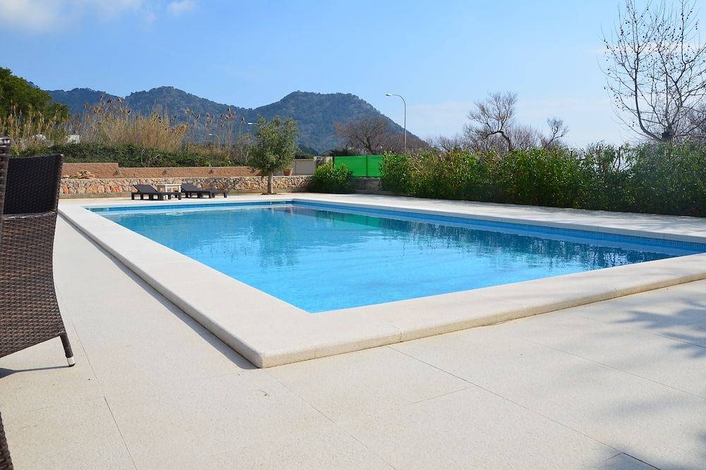 Luz de Sol ist eine fantastische neu gebaute Strandvilla, 25 Meter vom Strand entfernt in Costa dels Pins, Son Servera