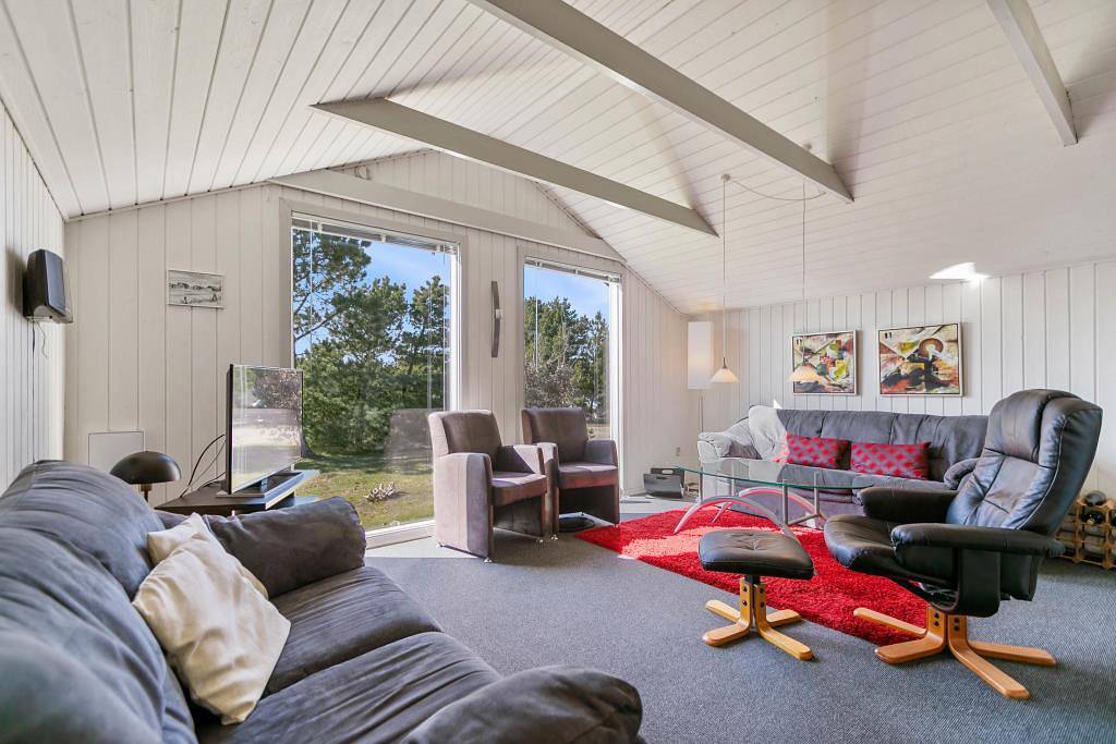 Schönes Ferienhaus mit Kaminofen und Sauna in Ulfborg, Nissum Fjord