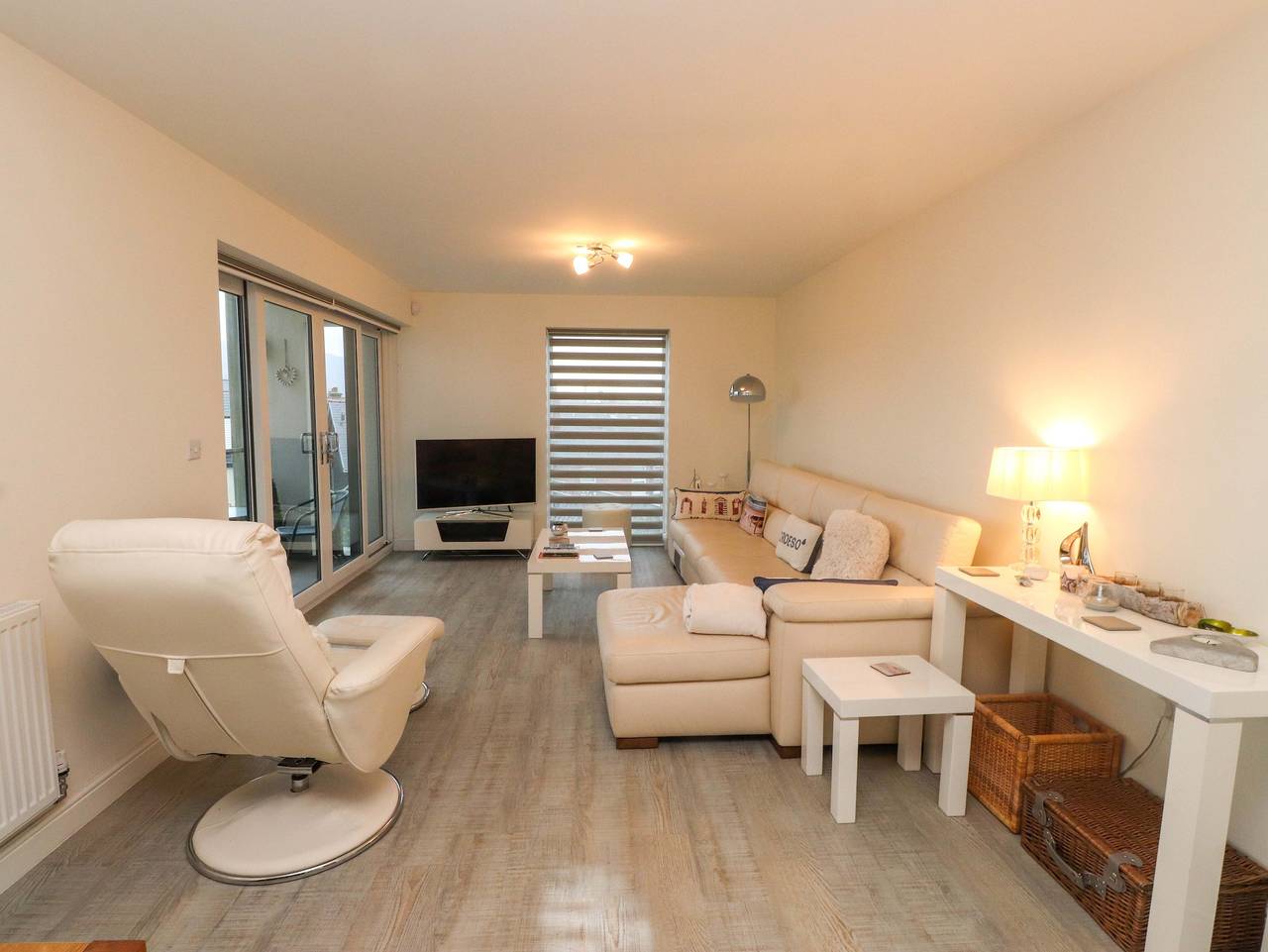 Entire apartment, Heulfan - 17 Deganwy Castle Apartments in Deganwy, Conwy region
