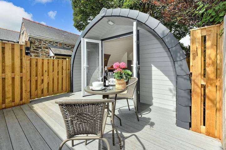 Glamping for 2 people, with garden in Abersoch