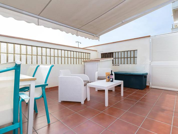 Gîte pour 6 personnes, avec terrasse, animaux acceptés à El Port de la Selva - 2