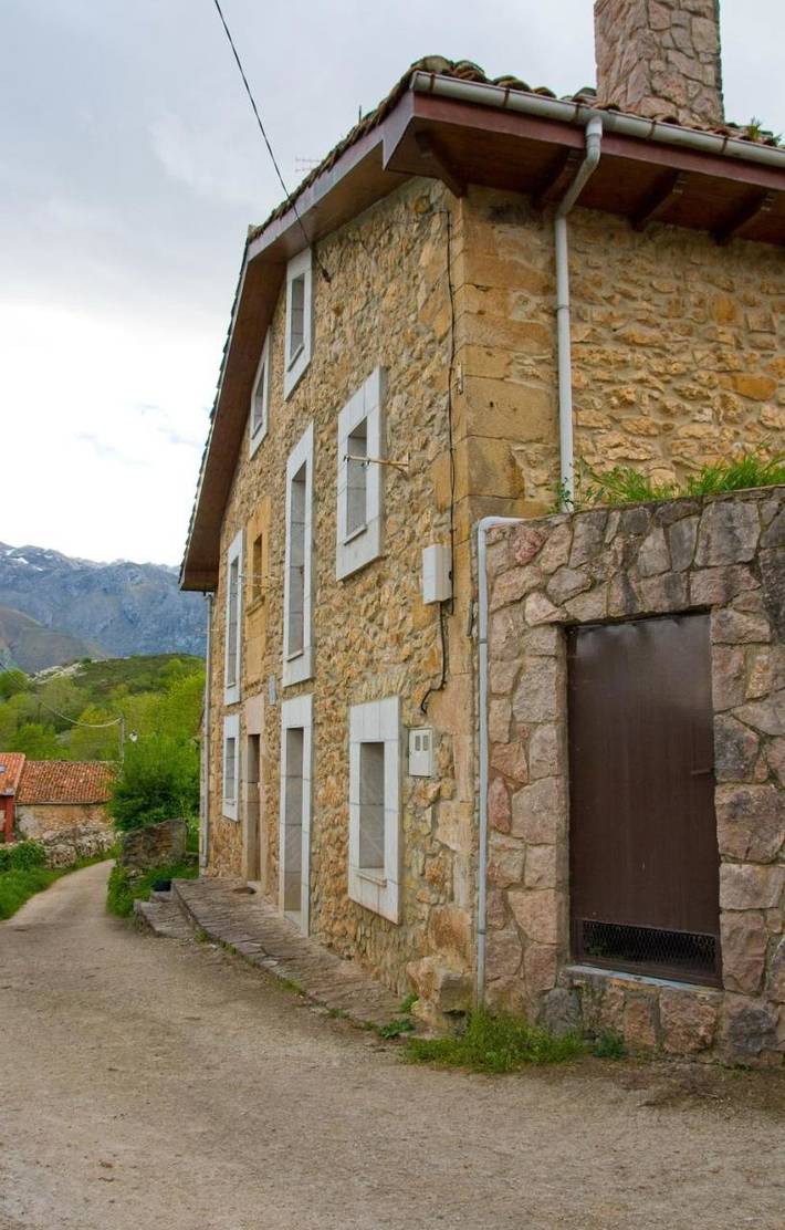Casa rural para 5 personas, con vistas y balcón en Parque Nacional de Los Picos de Europa - 3