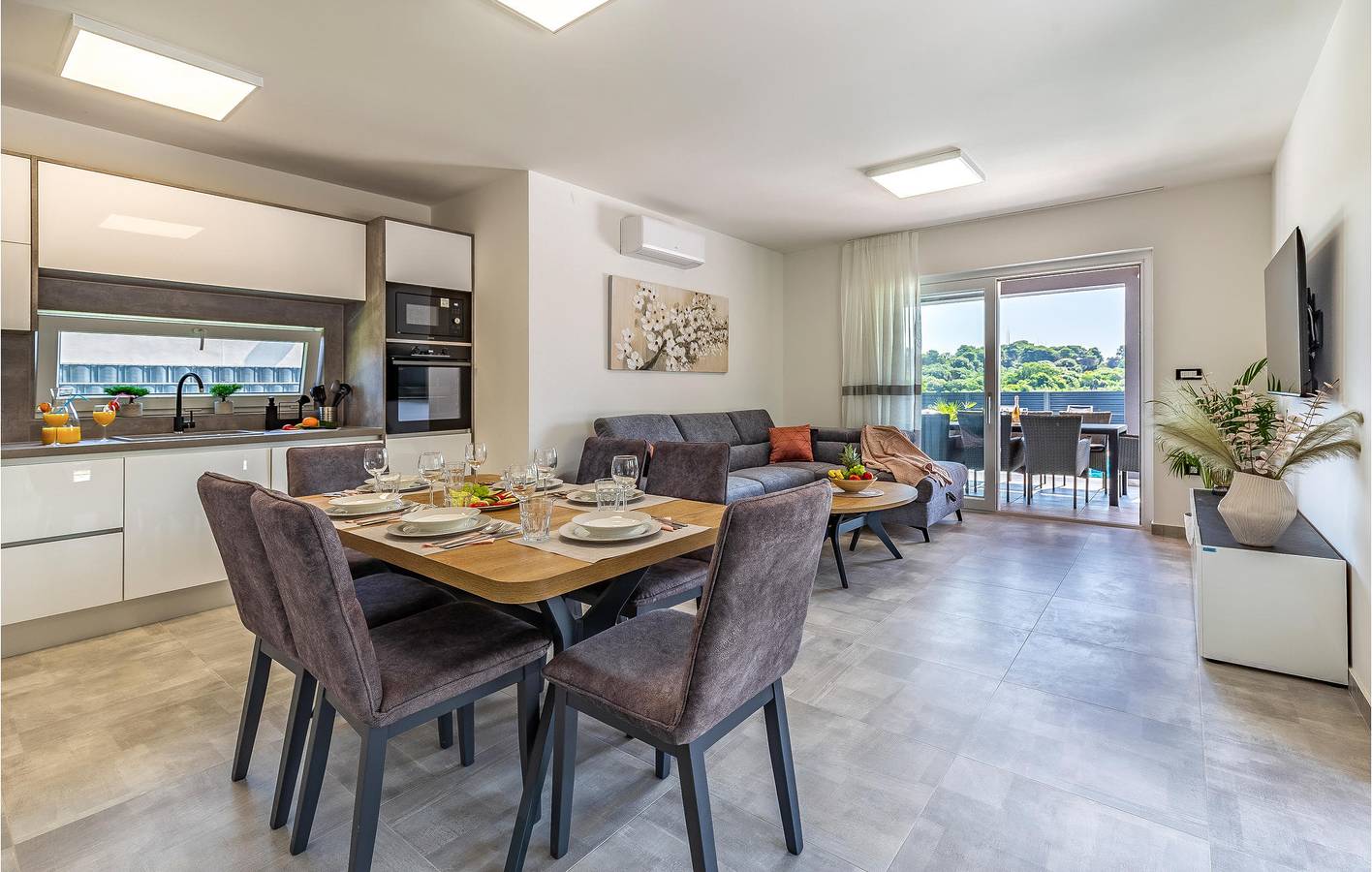 Ferienhaus für 6 Personen mit Pool in Stinjan, Südküste Istrien