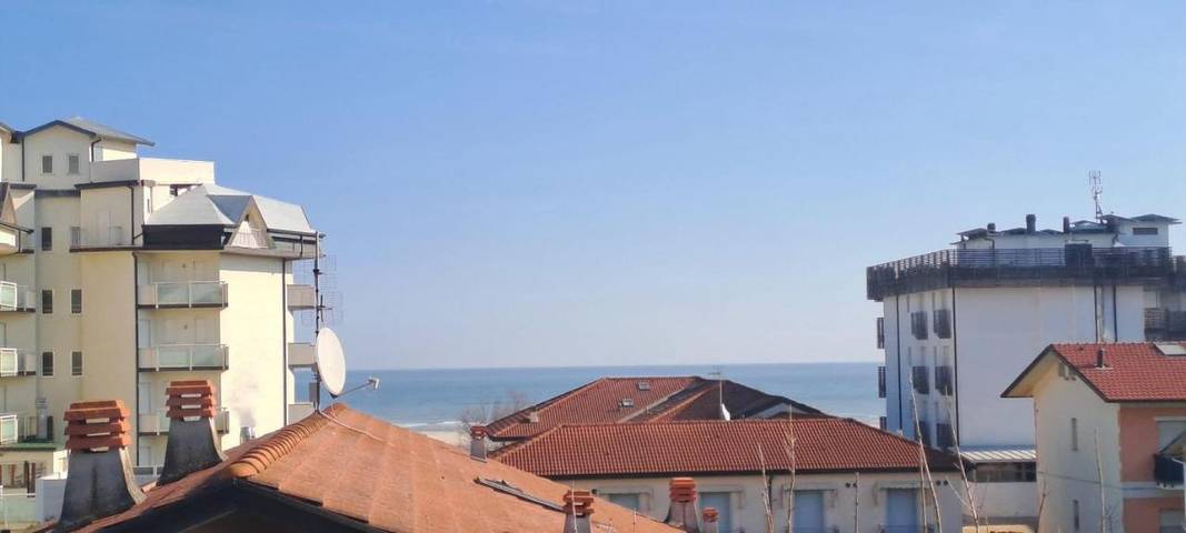 Appartamento per 4 persone, con Balcone e Terrazza nonché Giardino e Panorama a Pinarella