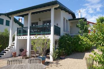 Location de vacances pour 4 personnes, avec jardin, animaux acceptés à Guéthary