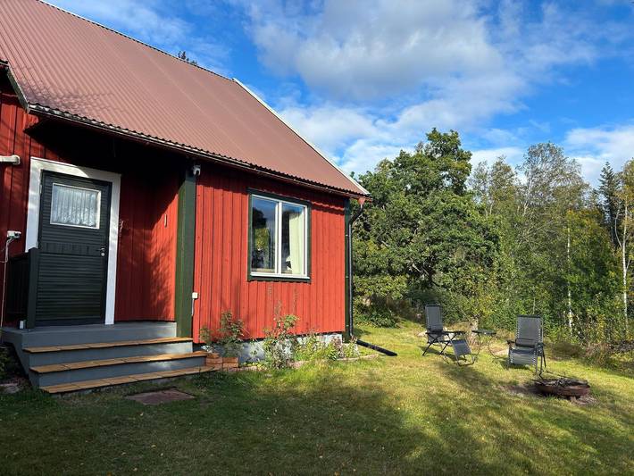 Häxans Hus – Ferienhaus in Dalarna mit Seeblick und Alleinlage in Ludvika, Dalarna