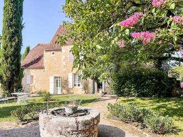 Chambre d’hôte pour 2 personnes, avec jardin et piscine à Tourtoirac