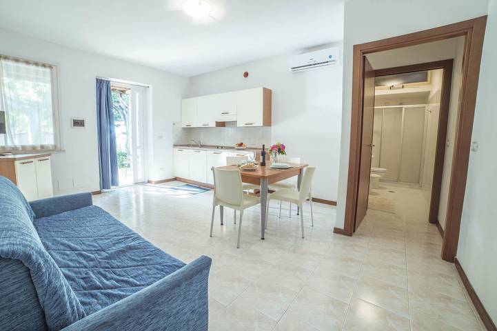 Ferienhaus für 4 Personen, mit Garten und Pool sowie Seeblick in Peschiera del Garda - 3