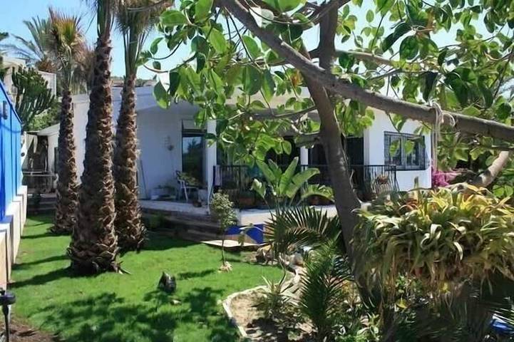 Villa für 10 Personen, mit Balkon und Garten