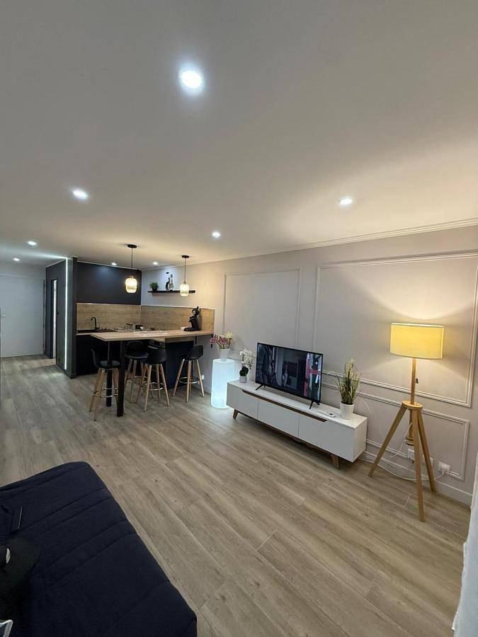 Gîte pour 4 personnes, avec terrasse dans Port Gregau - 2