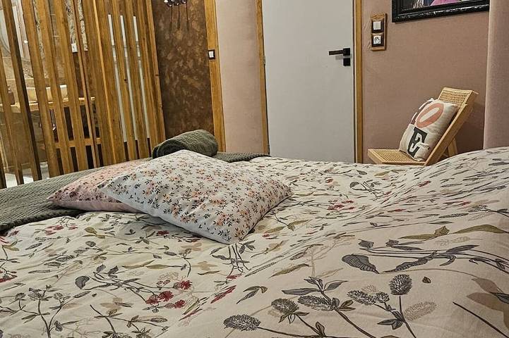 Hôtel pour 2 personnes, avec sauna et jardin dans Parc De Wesserling Ecomusee Textile Husseren Wesserling