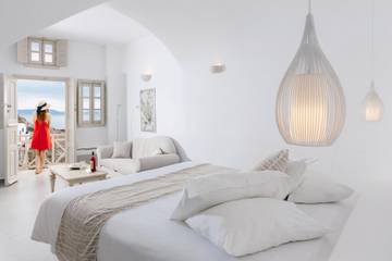 Villa for 2 People in Ormos Ammoudiou, Oia, Photo 1