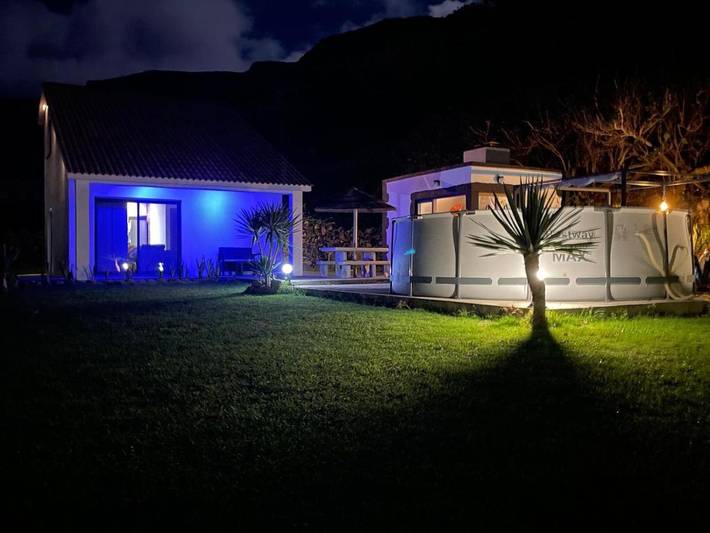 Casa de férias para 3 pessoas, com Jacuzzi e Terraço e ainda Jardim and Piscina em Ilha das Flores (Açores)