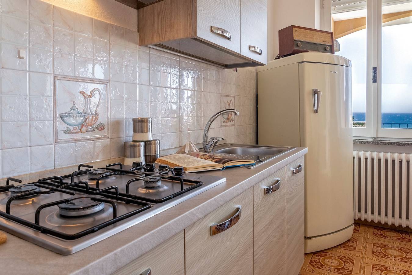 Appartamento intero, Appartamento 'Family Beach' con vista mare e terrazza privata in Lu Bagnu, Castelsardo