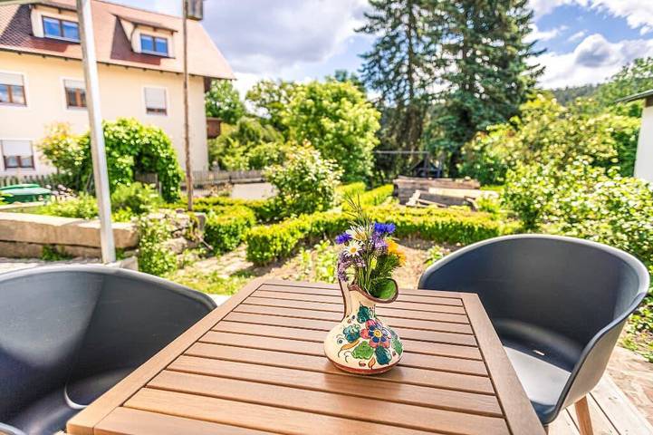 Ferienwohnung für 5 Personen, mit Balkon und Balkon/Terrasse sowie Garten und Sauna in Naturpark Oberpfälzer Wald - 2