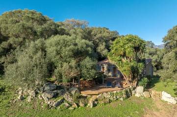 Gîte pour 2 personnes, avec vue et terrasse à Sotta