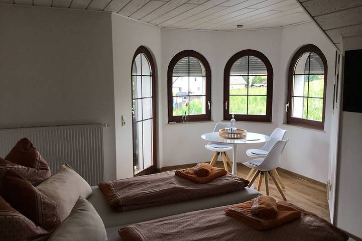 Ferienwohnung für 6 Personen, mit Garten und Sauna sowie Balkon in Moorgrund - 4