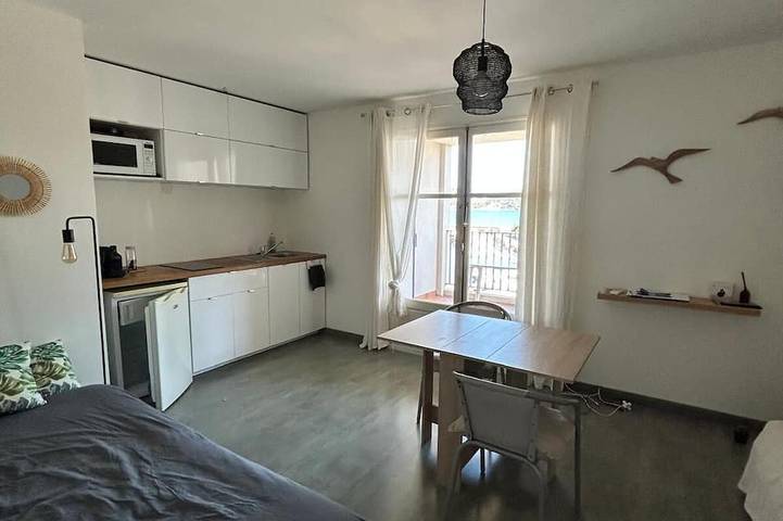 Gîte pour 3 personnes dans Port Des Lecques Saint Cyr Sur Mer - 2