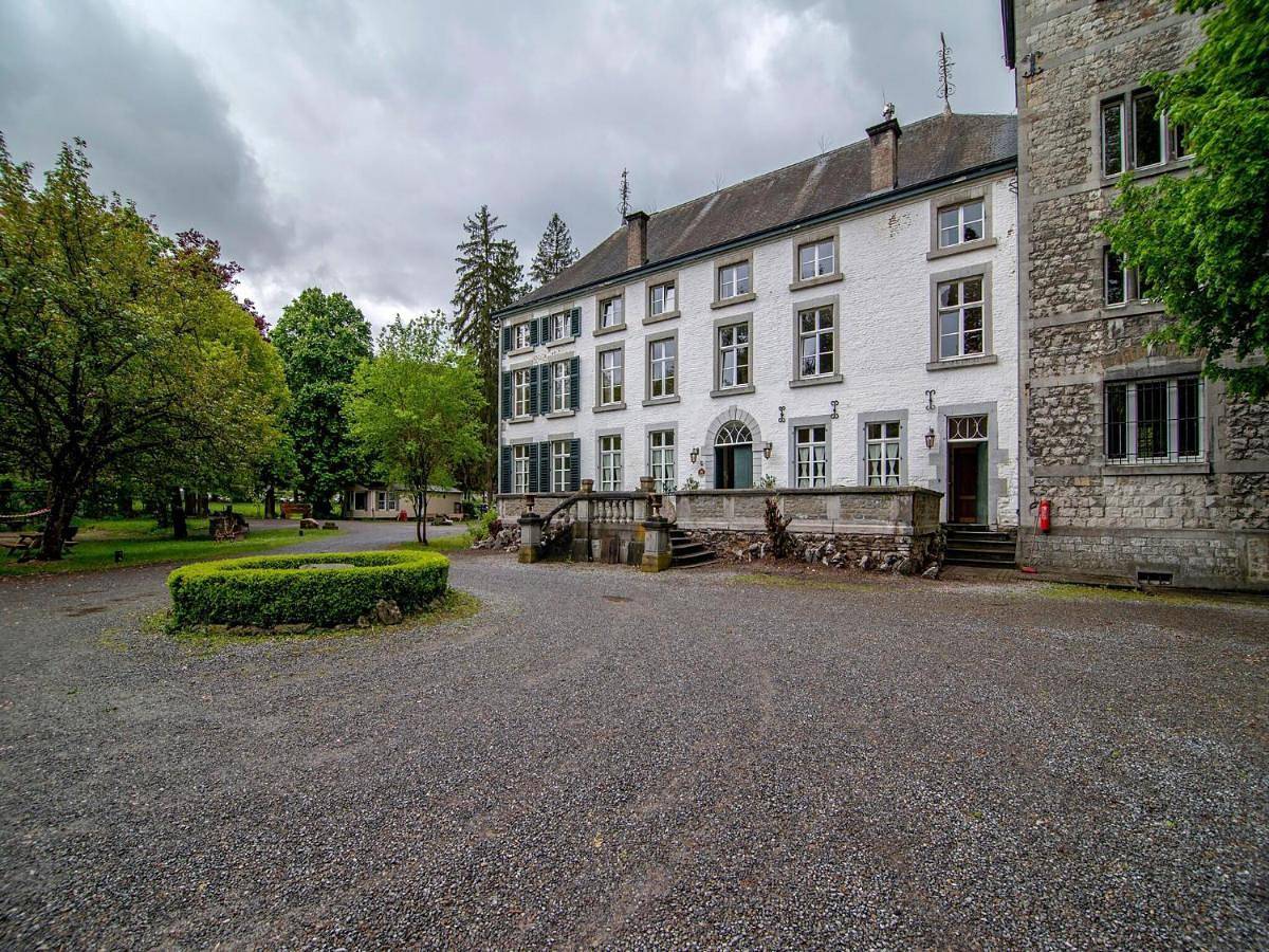 Spacious apartment in a 16th-century castle in Aywaille, Région de Liège