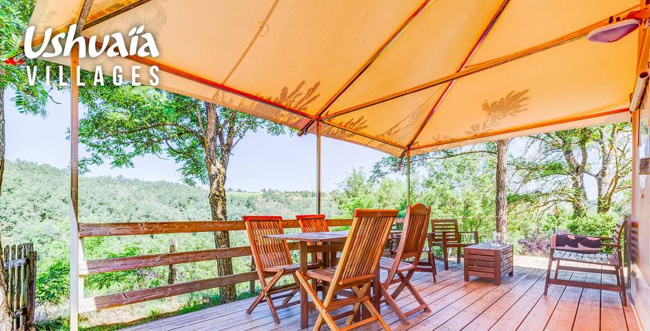 Chalet pour 4 personnes, avec piscine et vue en Ardèche