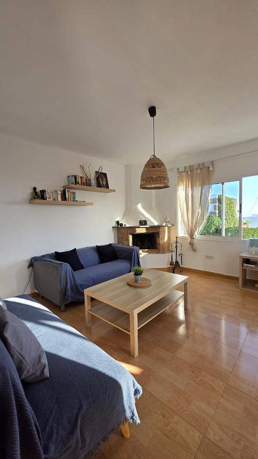 Ganze Wohnung, Apartment with Terrace in La Asomada, Tías