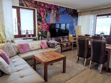 Ferienwohnung für 5 Personen, mit Balkon und Ausblick sowie Garten in Niedersfeld