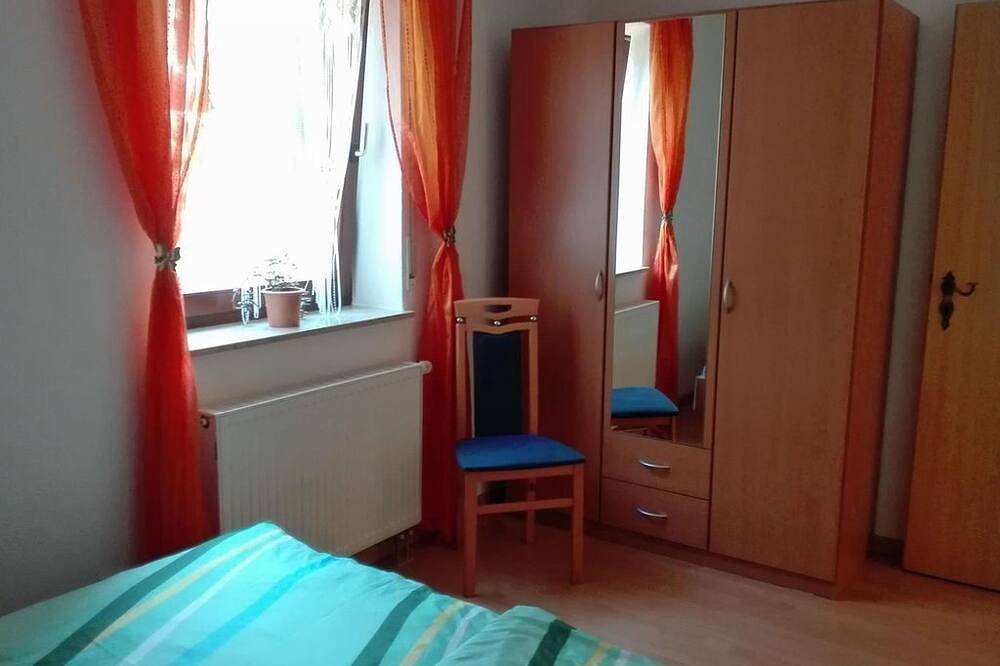 Ganze Wohnung, Ferienwohnung \"Rauenstein\", 2 Schlafräume - Ferienwohnungen Marle in Struppen, Elbsandsteingebirge