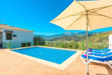 Casa Rural para 6 Personas en Alozaina, Sierra de las Nieves, Foto 2