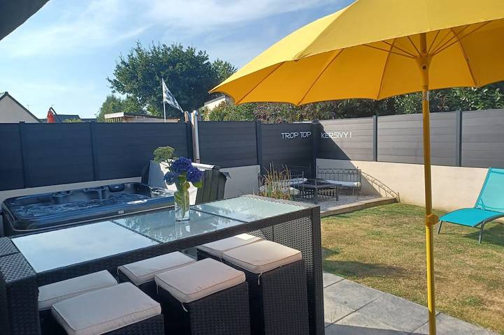 Ferienhaus für 2 Personen, mit Terrasse und Garten sowie Whirlpool und Sauna - 1