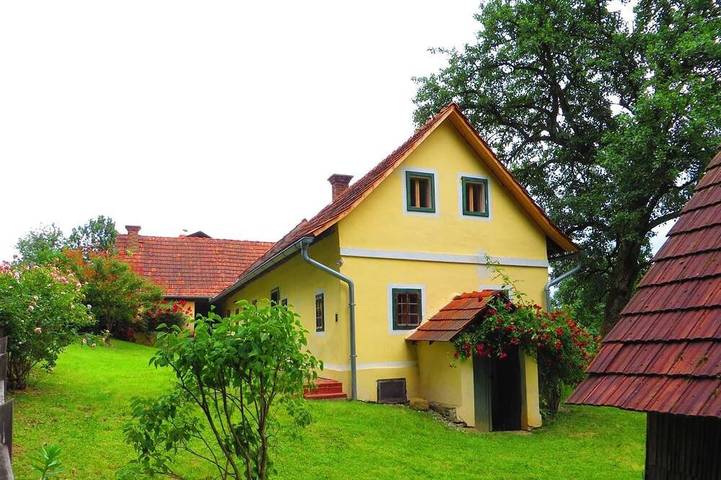 Ferienhaus für 8 Personen, mit Balkon und Garten - 1