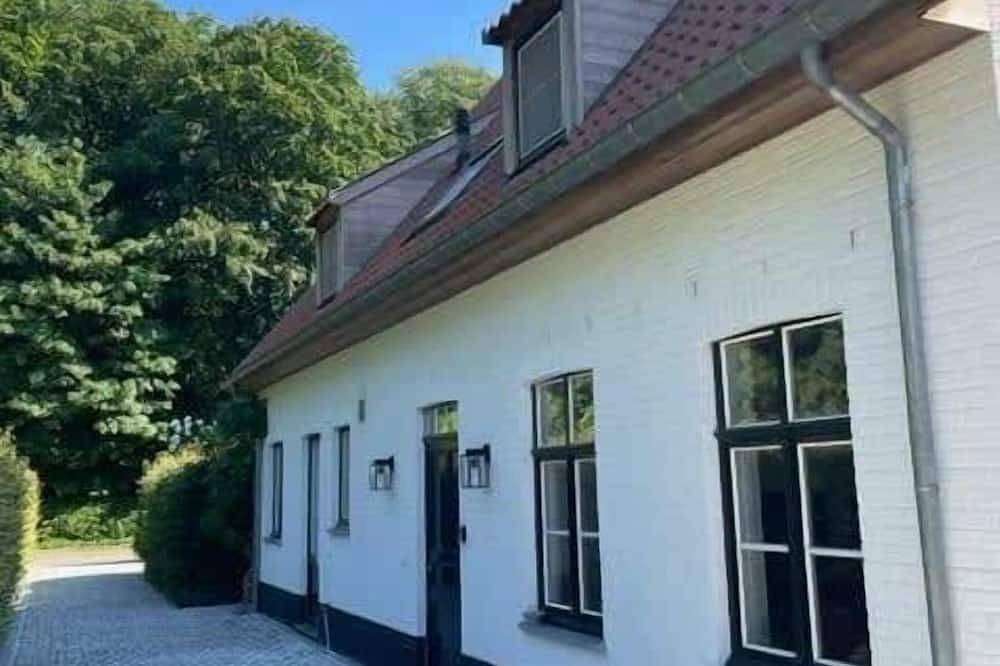 Huswell - 2 rooms in stylish villa - free bikes in Brügge, Westflandern